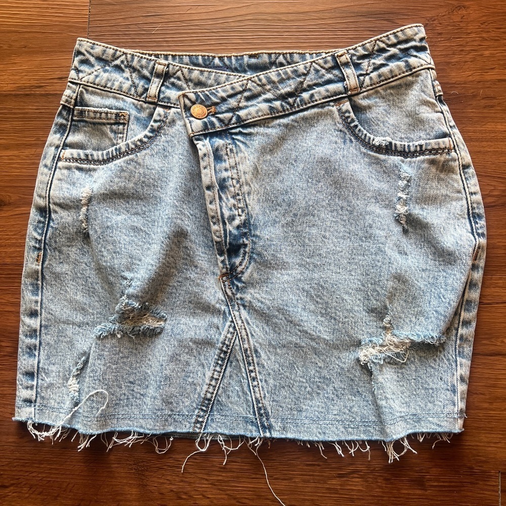 Pilcro Denim Mini Skirt Size 2 Blue Distressed Raw Hem Jean Anthropologie